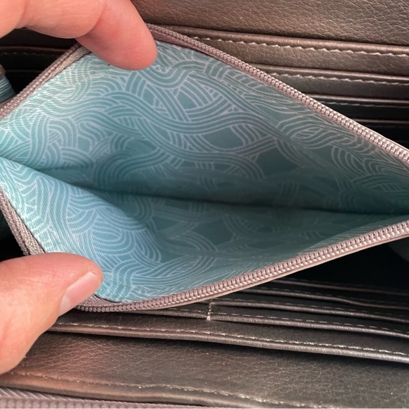 The Sak Small Purse Crossbody Shoulder Bag  Leather Tan Satchel CUTE! - Picture 11 of 14